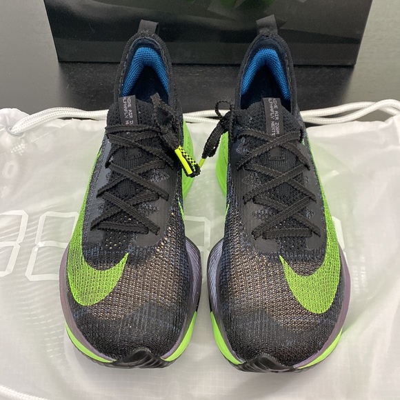 Nike Women’s Air Zoom Alphafly Next% Running Shoe - 8 - Picture 4 of 15